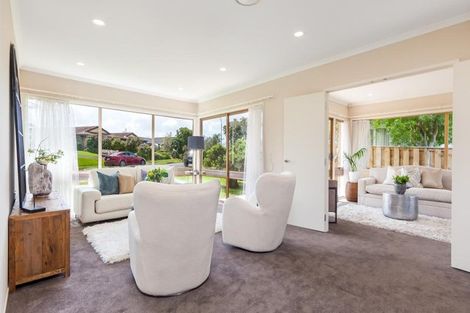 Photo of property in 3 Serrita Avenue, Sunnyhills, Auckland, 2010