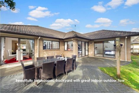 Photo of property in 62 Thornbury Crescent, East Tamaki Heights, Auckland, 2016