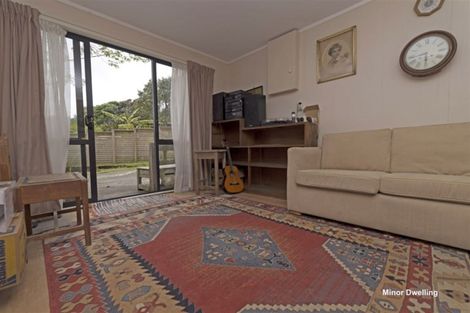 Photo of property in 214 Motutara Road, Muriwai, Waimauku, 0881