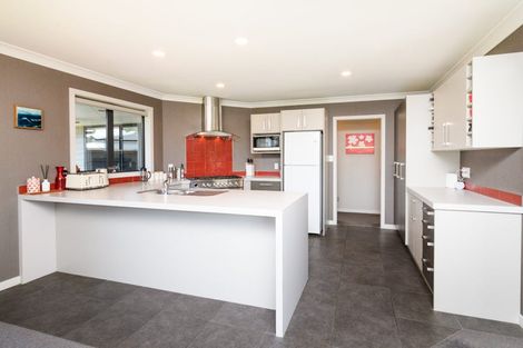 Photo of property in 57 Chestnut Close, Kelvin Grove, Palmerston North, 4414