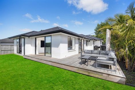 Photo of property in 25 Nobilo Road, Kumeu, 0810