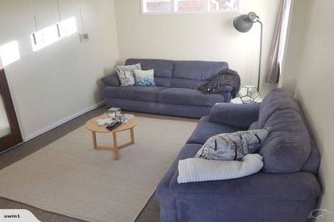 Photo of property in 29 Onewa Road, Northcote, Auckland, 0627