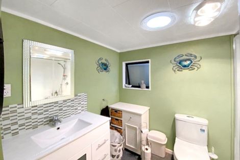 Photo of property in 15 Mack Street, Foxton Beach, Foxton, 4815