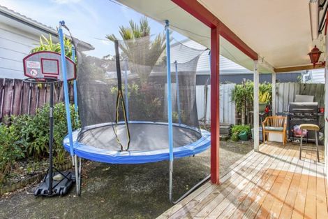 Photo of property in 4/153 Wallace Road, Mangere Bridge, Auckland, 2022