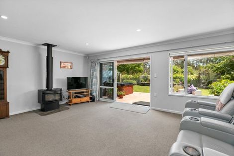 Photo of property in 10 Rochfort Street, Otane, 4202