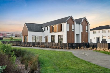 Photo of property in 28 Catalina Avenue, Rosehill, Papakura, 2113