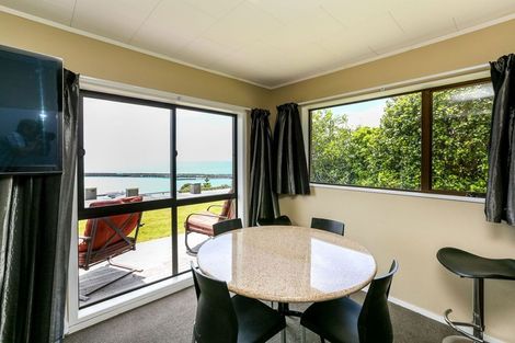 Photo of property in 26 Roy Terrace, Moturoa, New Plymouth, 4310