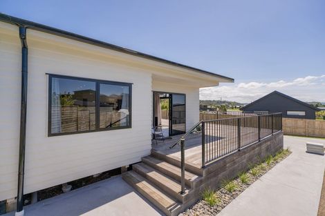 Photo of property in 4 Fred Harsant Drive, Cooks Beach, 3591