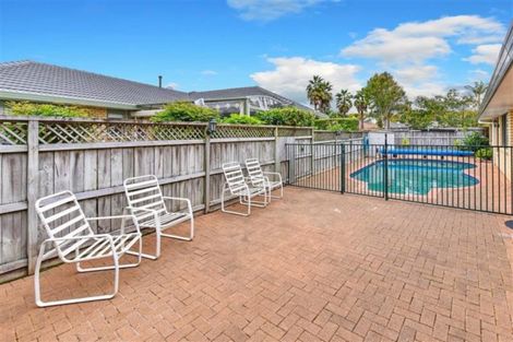 Photo of property in 71 Glenross Drive, Wattle Downs, Auckland, 2103