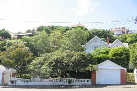 Photo of property in 5 Rimu Road, Kelburn, Wellington, 6012