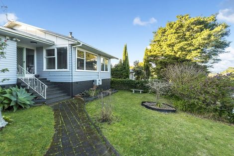 Photo of property in 60 Hilling Street, Titirangi, Auckland, 0604