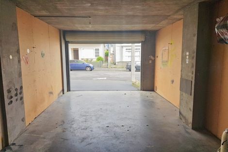 Photo of property in Melksham Towers, 201/131 Brougham Street, Mount Victoria, Wellington, 6011