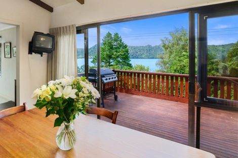 Photo of property in 50 Okareka Loop Road, Lake Okareka, Rotorua, 3076