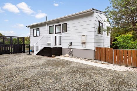 Photo of property in 30 Springtime Crescent, Stanmore Bay, Whangaparaoa, 0932