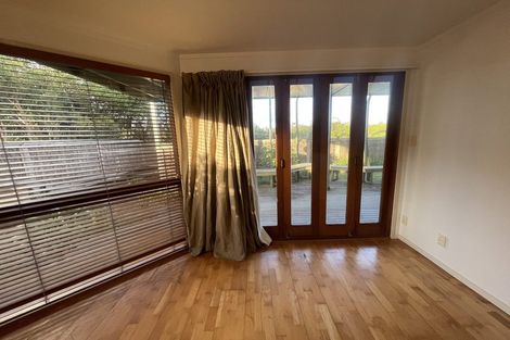 Photo of property in 180 Marine Parade North, Piha, New Lynn, 0772