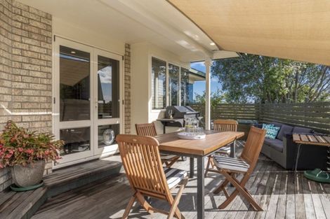 Photo of property in 28 Montana Drive, Pyes Pa, Tauranga, 3112