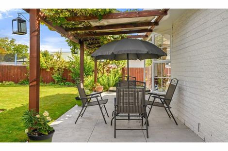 Photo of property in 2/203 Main North Road, Redwood, Christchurch, 8051