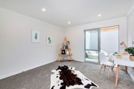 Photo of property in 4 Lagonda Rise, Oteha, Auckland, 0632