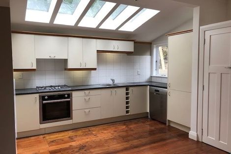 Photo of property in 20 Raroa Road, Kelburn, Wellington, 6012