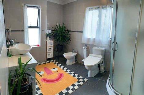 Photo of property in 50 Amberwood Drive, Northpark, Auckland, 2013