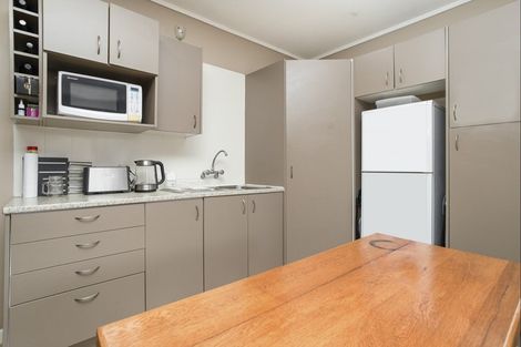 Photo of property in 18 Mountain Road, Mount Wellington, Auckland, 1072