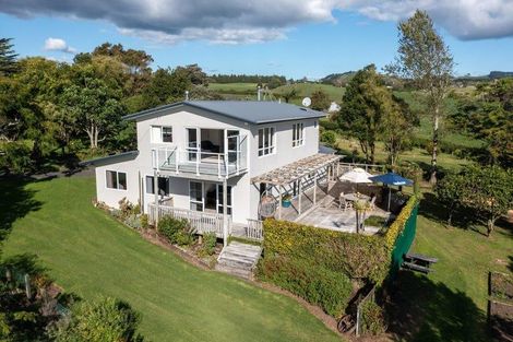 Photo of property in 6 Rowe Road, Ohauiti, Tauranga, 3173