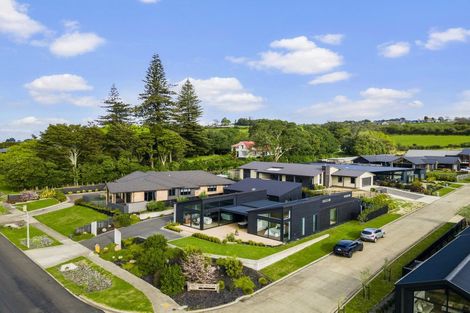 Photo of property in 296 Kitchener Road, Pukekohe, 2120