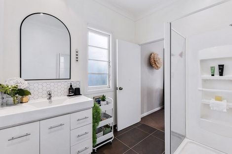 Photo of property in 63 Sylvia Road, Hillcrest, Auckland, 0627