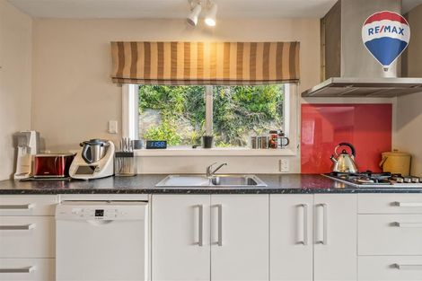 Photo of property in 41 Ranui Terrace, Tawa, Wellington, 5028