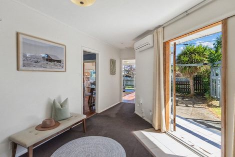 Photo of property in 44 Menin Road, Raumati South, Paraparaumu, 5032