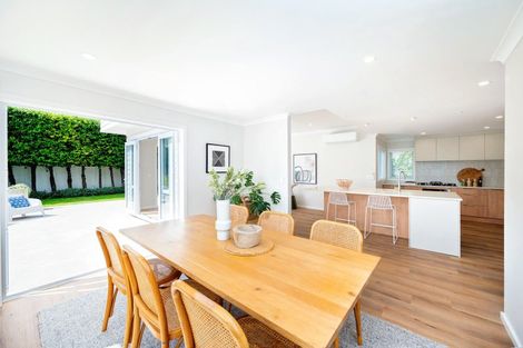 Photo of property in 11c Selwyn Road, Havelock North, 4130