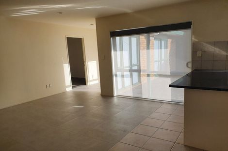 Photo of property in 3 Boeing Place, Goodwood Heights, Auckland, 2105