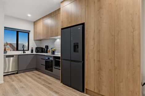 Photo of property in 6 Kari Lane, Kumeu, 0810