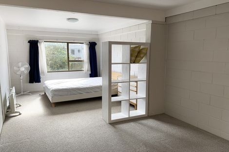 Photo of property in 1/18 Glenwood Avenue, Birkenhead, Auckland, 0626