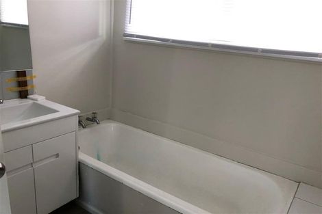 Photo of property in 28 Birdwood Road, Pukekohe, 2120