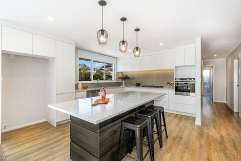 Photo of property in 13 Breakwater Way, Whitby, Porirua, 5024