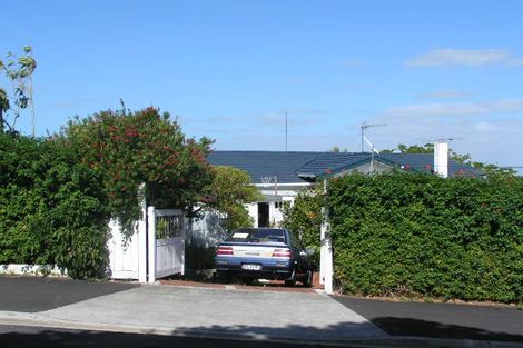Photo of property in 44a Seaview Avenue, Northcote, Auckland, 0627