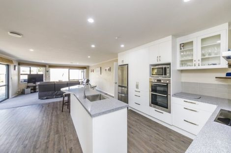 Photo of property in 4 Virginia Grove, Milson, Palmerston North, 4414