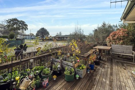 Photo of property in 27 Te Rangitautahanga Road, Turangi, 3334