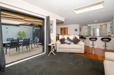 Photo of property in 250a Te Atatu Road, Te Atatu South, Auckland, 0610