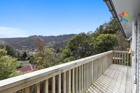 Photo of property in 32 Ngahere Street, Stokes Valley, Lower Hutt, 5019