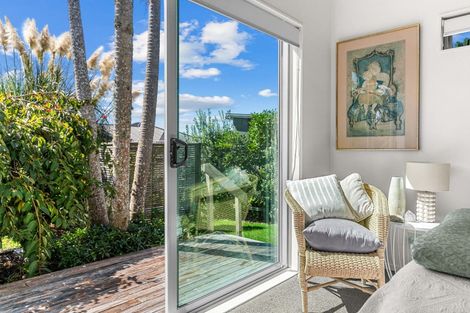 Photo of property in 8 Grove Road, Mangawhai Heads, Mangawhai, 0505