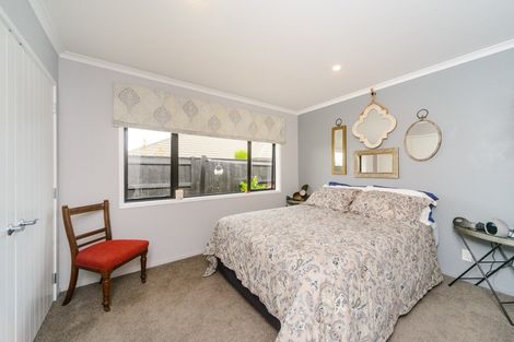 Photo of property in 14 Tennyson Avenue, Kelvin Grove, Palmerston North, 4414