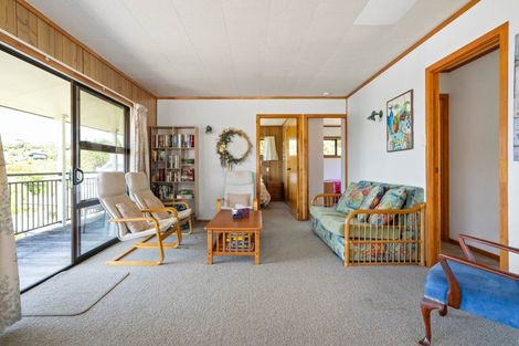 Photo of property in 123 Tuna Place, Onemana, Whangamata, 3691
