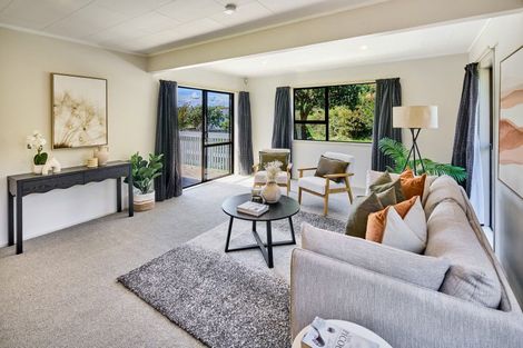 Photo of property in 55 Omapere Street, Whitby, Porirua, 5024