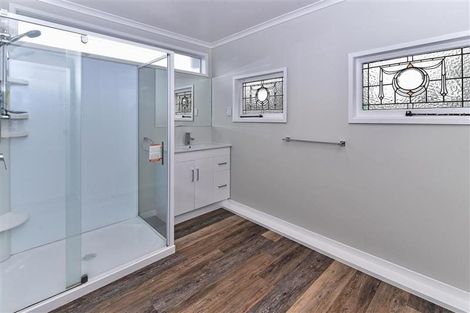 Photo of property in 27 Mcinnes Road, Weymouth, Auckland, 2103