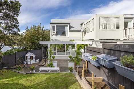 Photo of property in 38 Whanake Street, Titahi Bay, Porirua, 5022