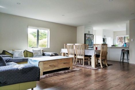 Photo of property in 53a Pomaria Road, Henderson, Auckland, 0610