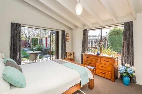 Photo of property in 247 Queenspark Drive, Parklands, Christchurch, 8083