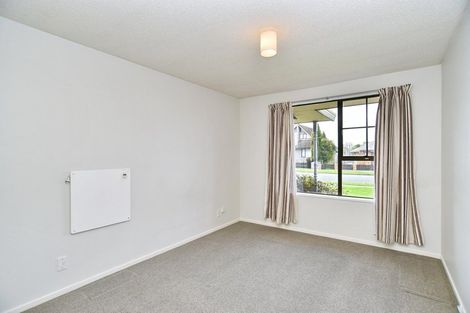 Photo of property in 2/106 Reynolds Avenue, Bishopdale, Christchurch, 8053